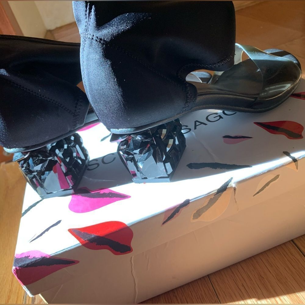 Suzana Ricci Sandal